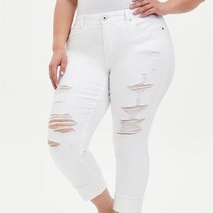 LANE BRYANT SZ 28 CAPRI  WHITE DISTRESSED STRETCH